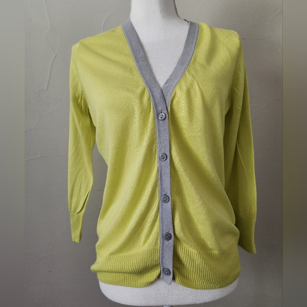 Apt 9 Neon Yellow V-Neck Button Cardigan Sweater With Light Gray Trim